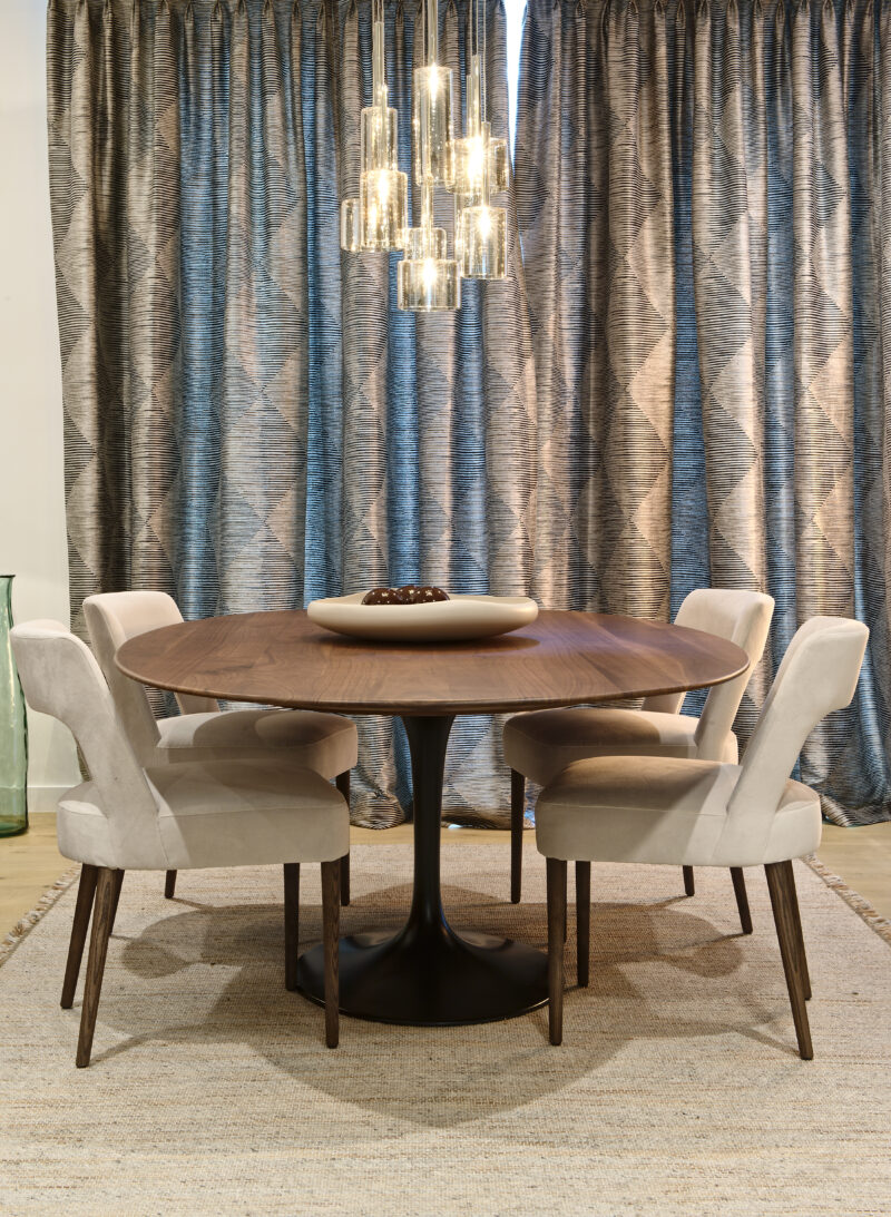 Table Marcel  - Walt